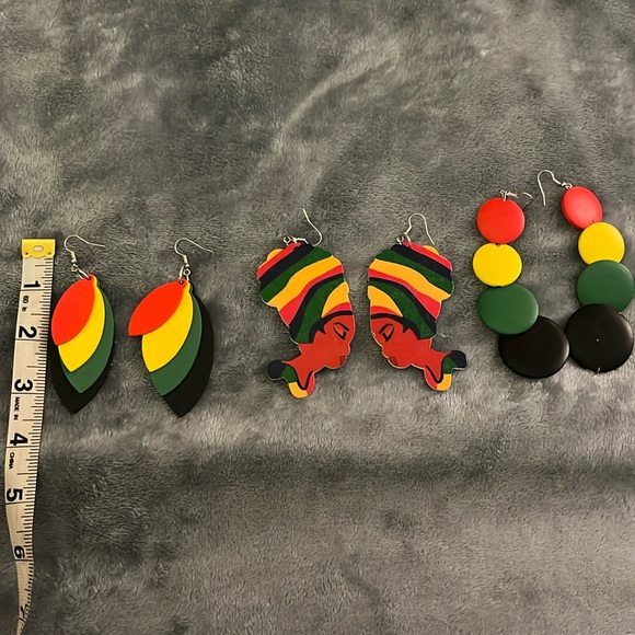 Earring Bundle - Picture 2 of 4